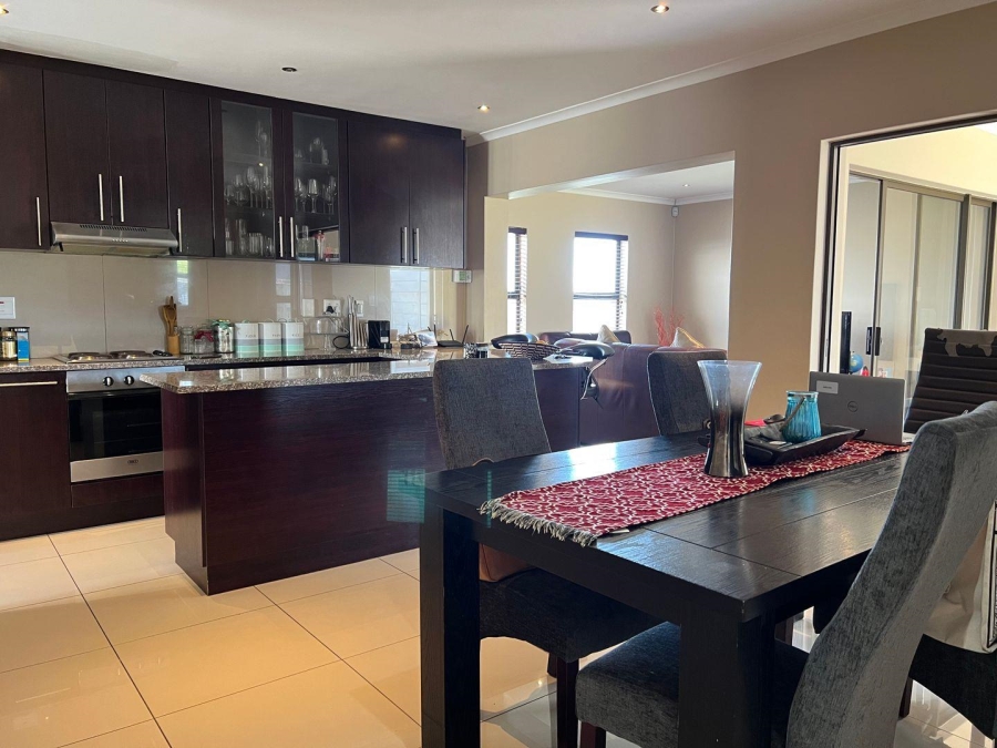 3 Bedroom Property for Sale in Parklands Western Cape